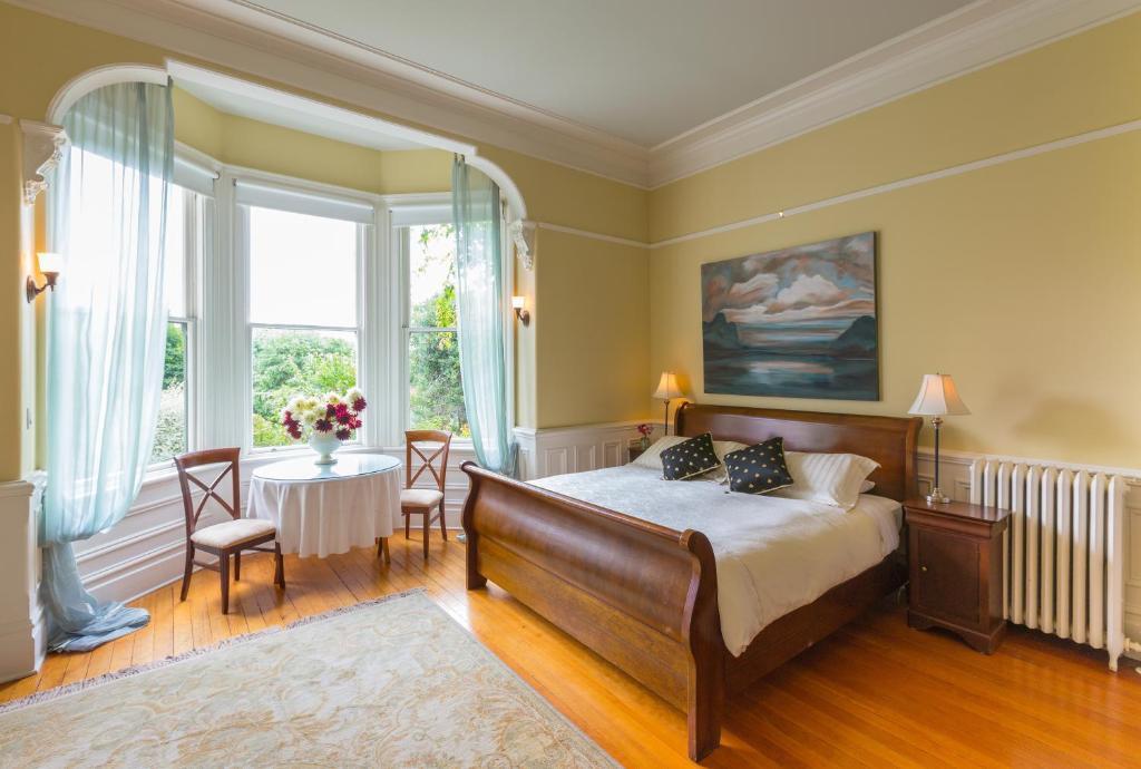 Fairholme Manor Inn Виктория Номер фото