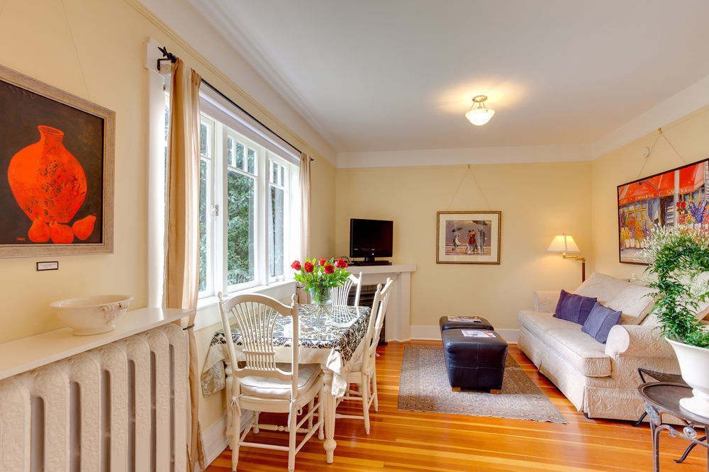 Fairholme Manor Inn Виктория Экстерьер фото